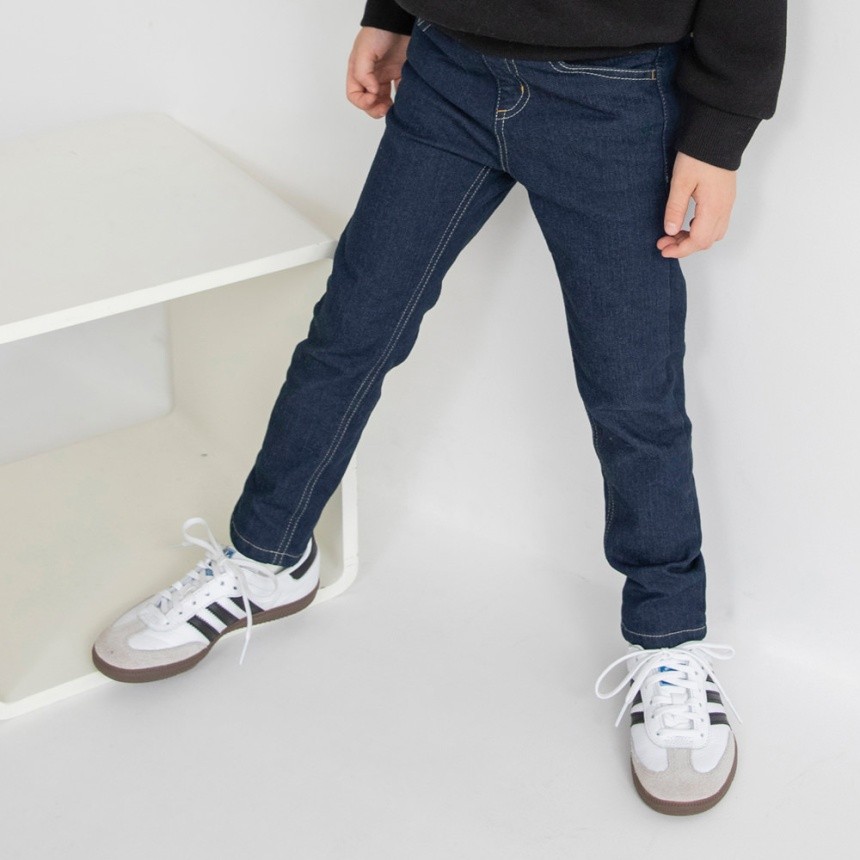 ネイビーブルー