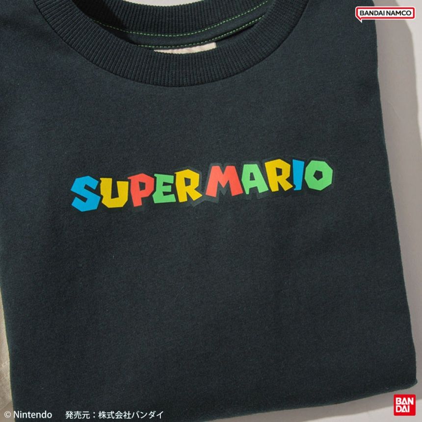 チャコールグレー