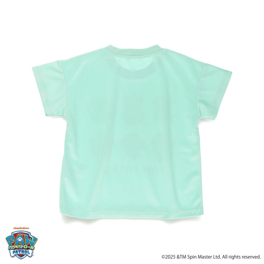 エメラルドグリーン