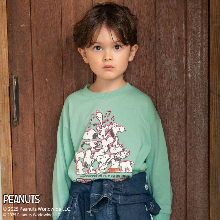 ライトグリーン