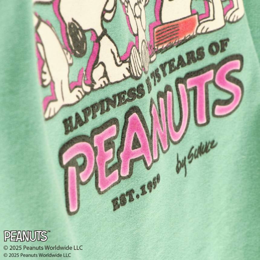 ライトグリーン