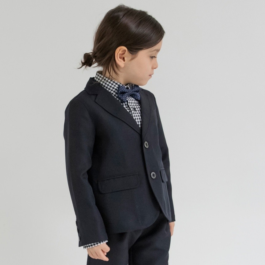 ネイビーブルー