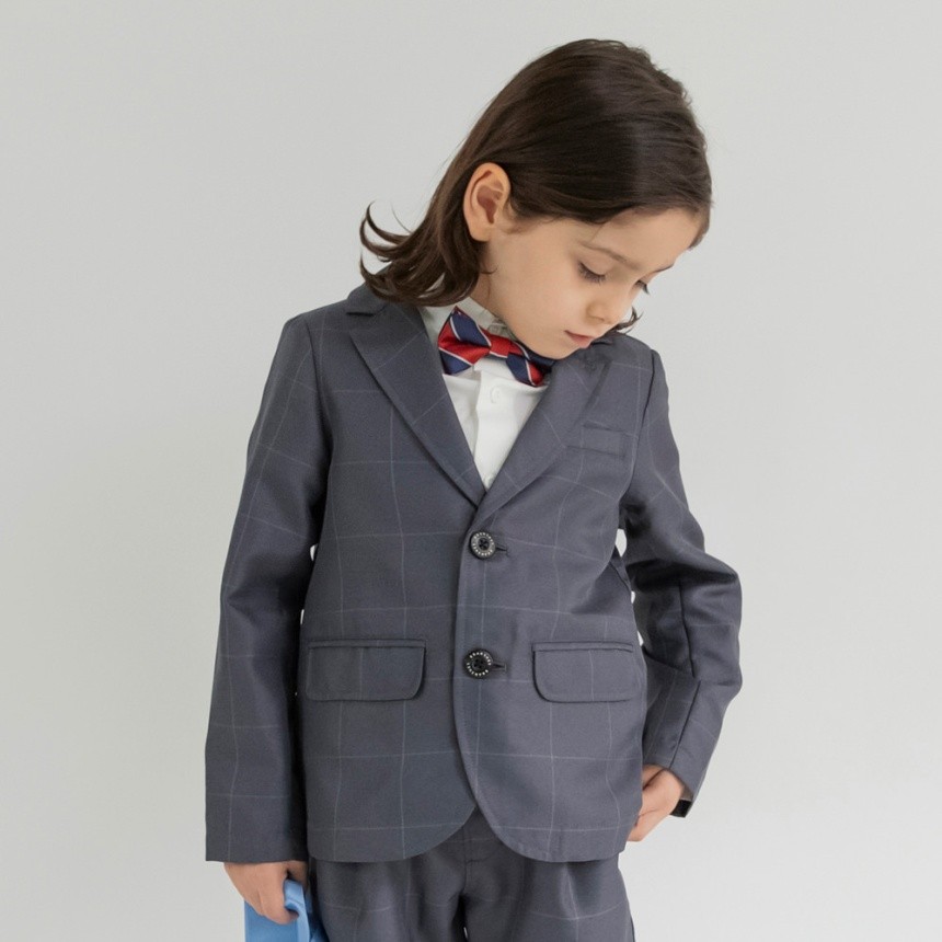 チャコールグレー