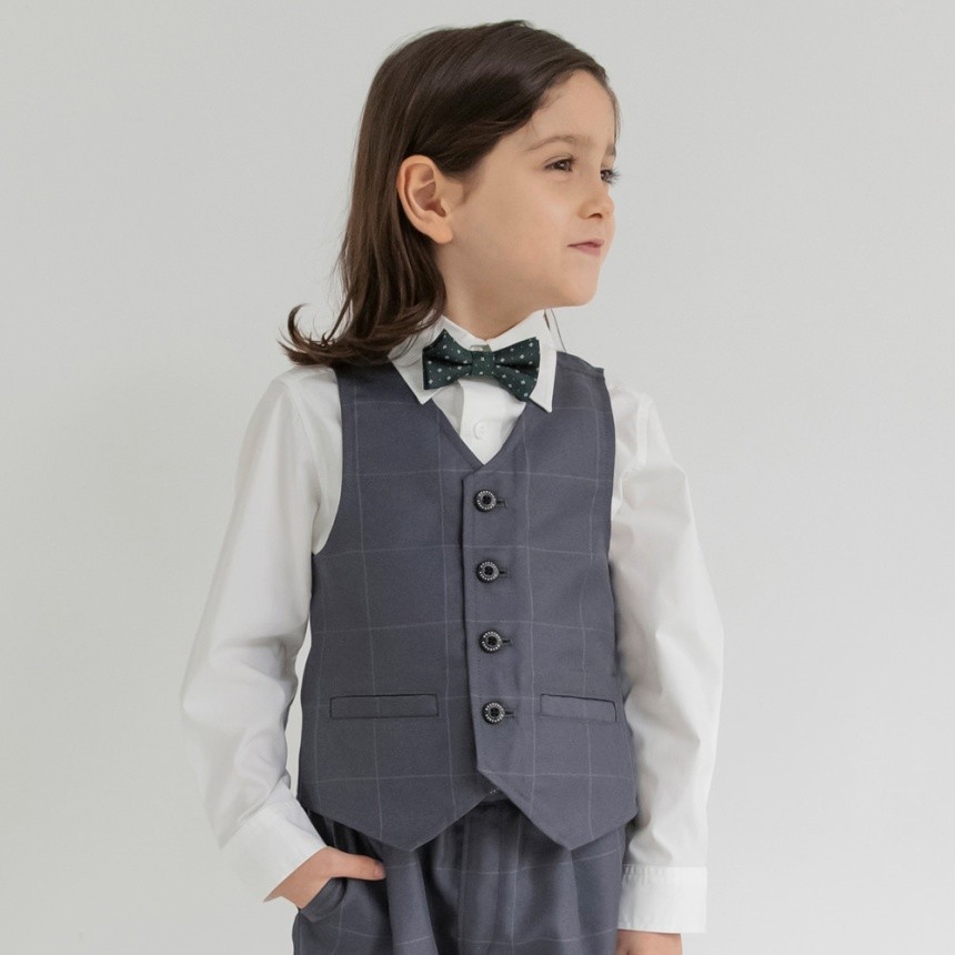 チャコールグレー