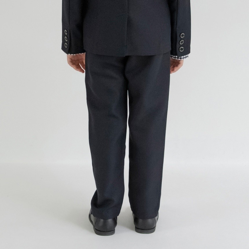 ネイビーブルー