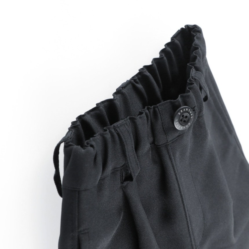 ネイビーブルー