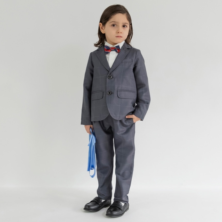 チャコールグレー