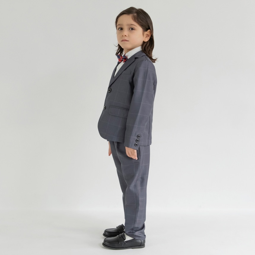 チャコールグレー