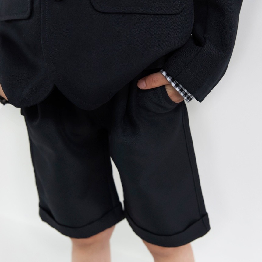 ネイビーブルー