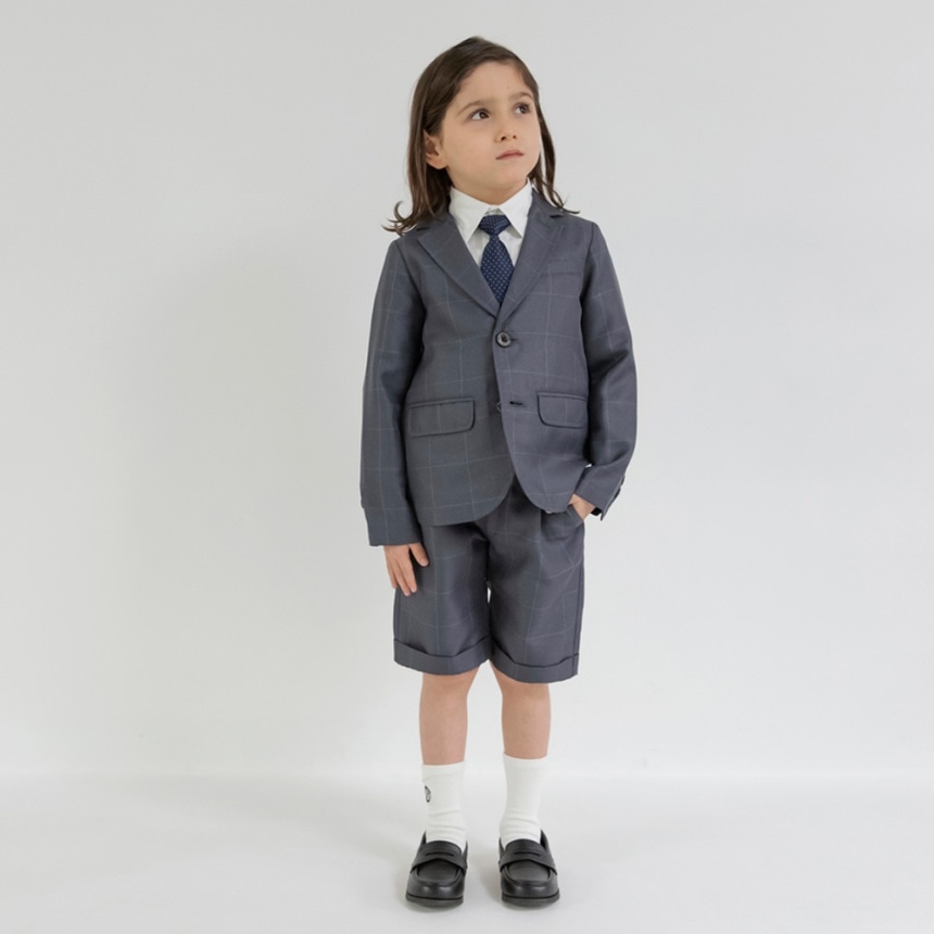 チャコールグレー