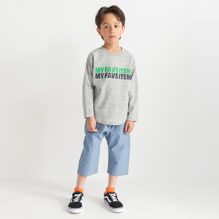 チャコールグレー