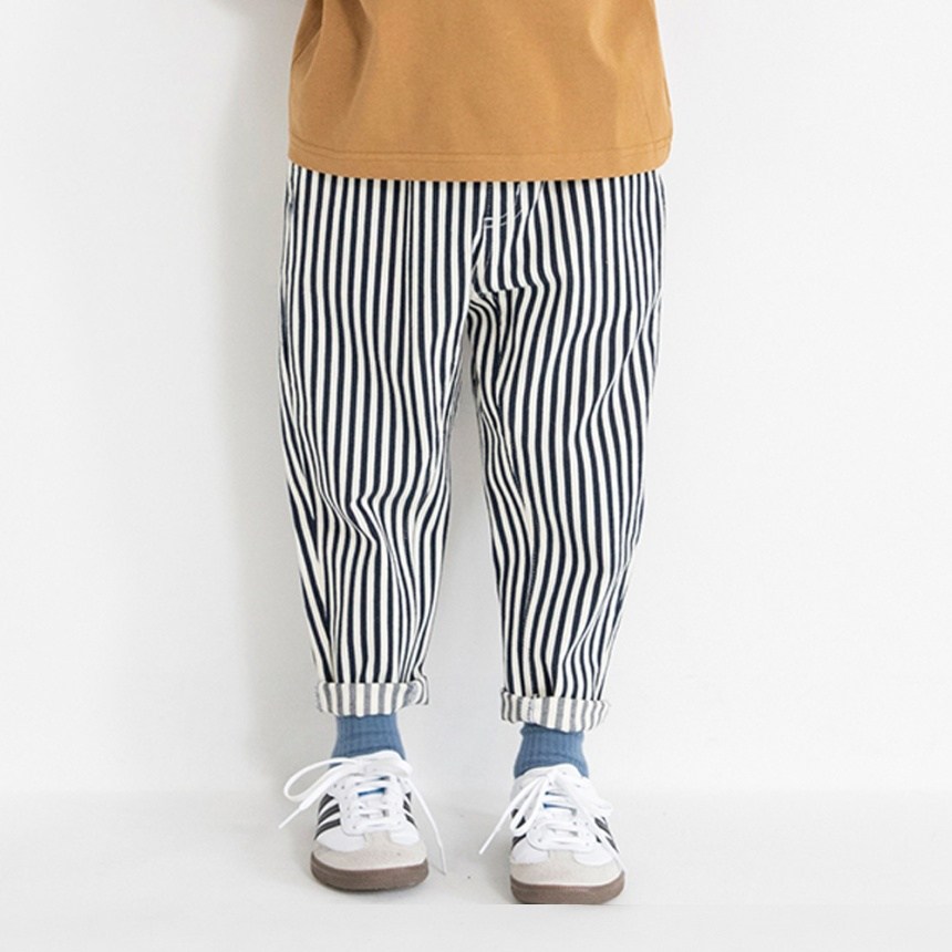 ネイビーブルー