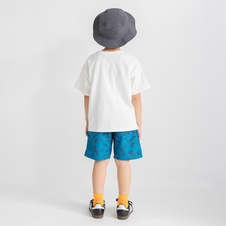 ネイビーブルー