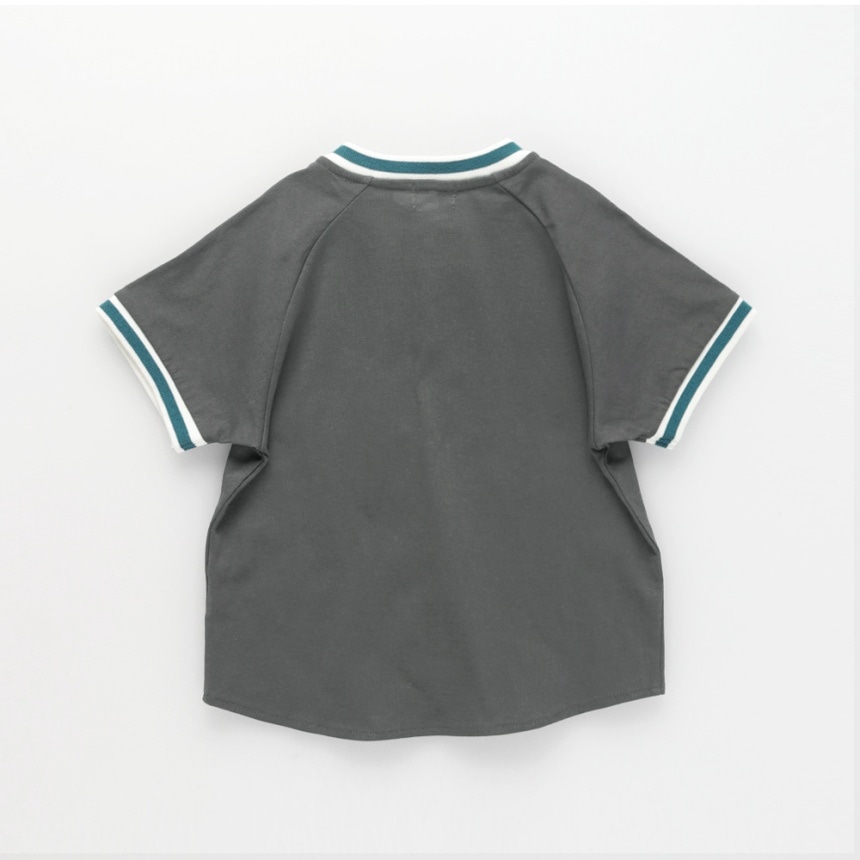 チャコールグレー