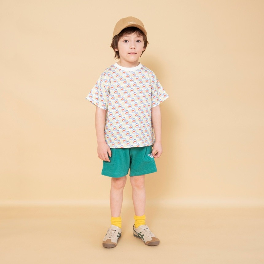 ライトグリーン