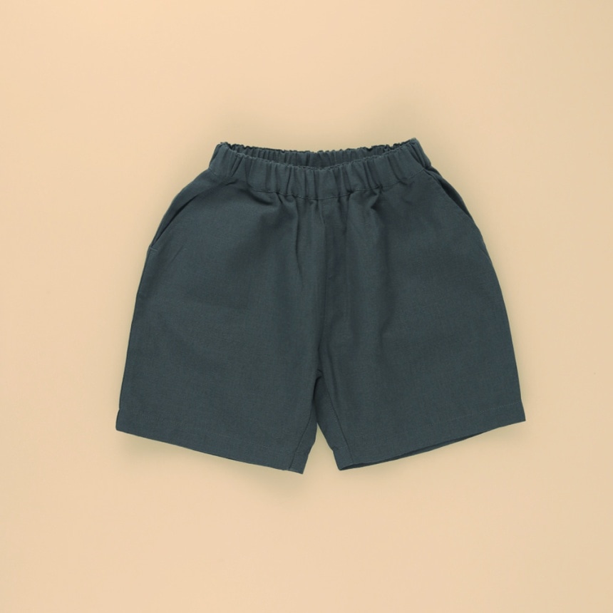 チャコールグレー