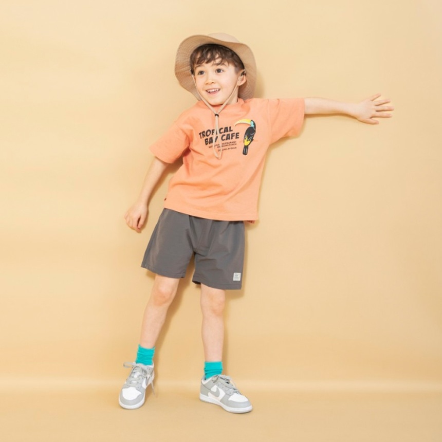 ライトオレンジ