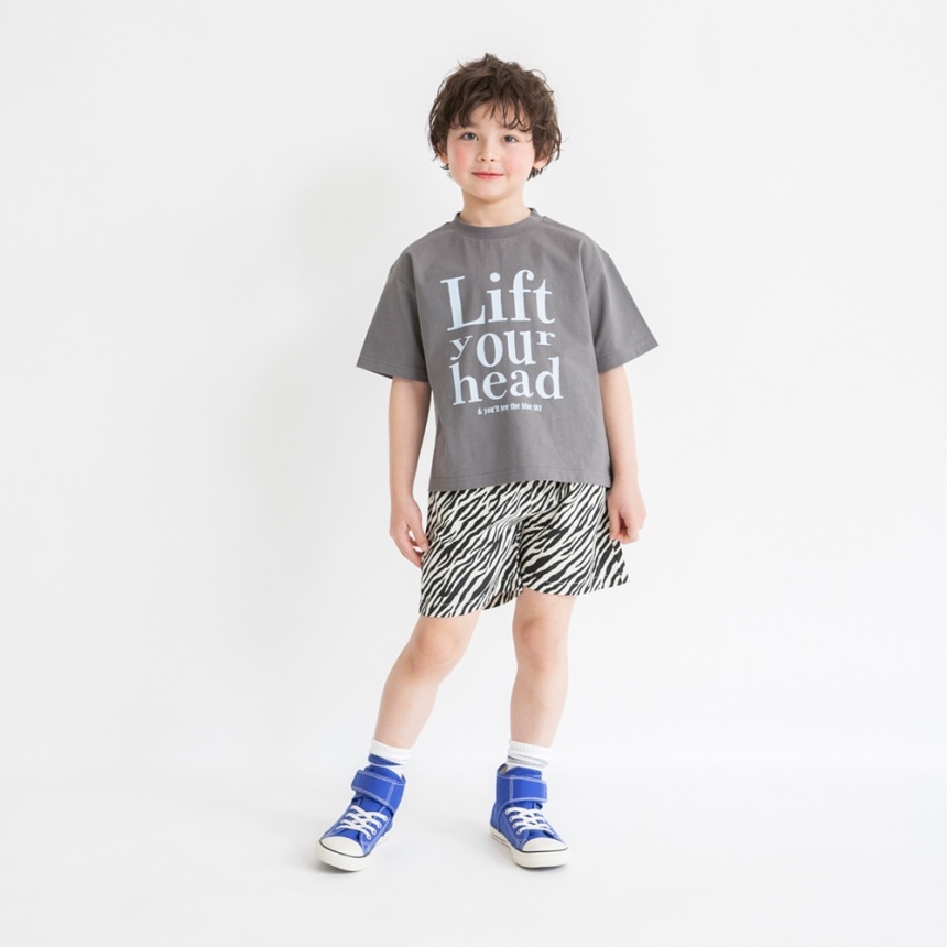 チャコールグレー