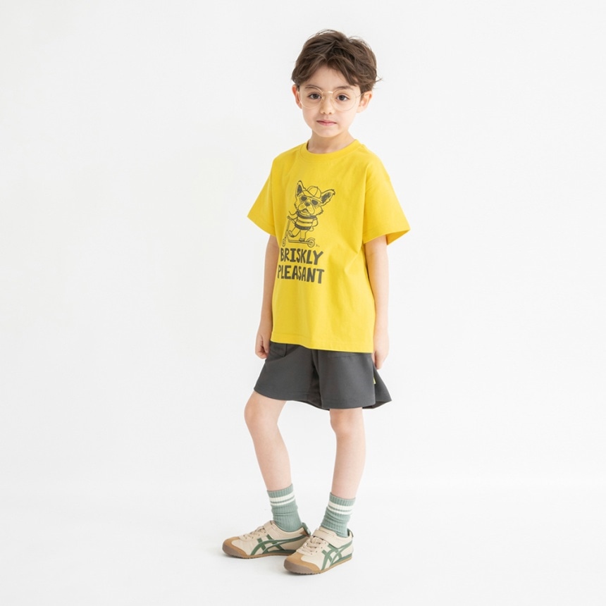 チャコールグレー