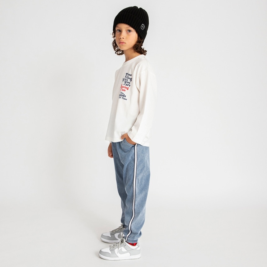ブルー