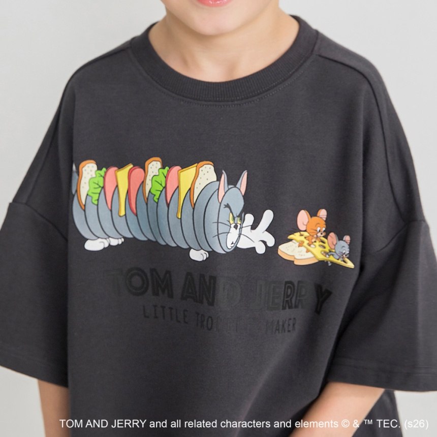 チャコールグレー