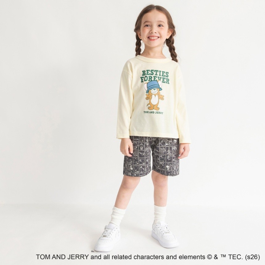 チャコールグレー