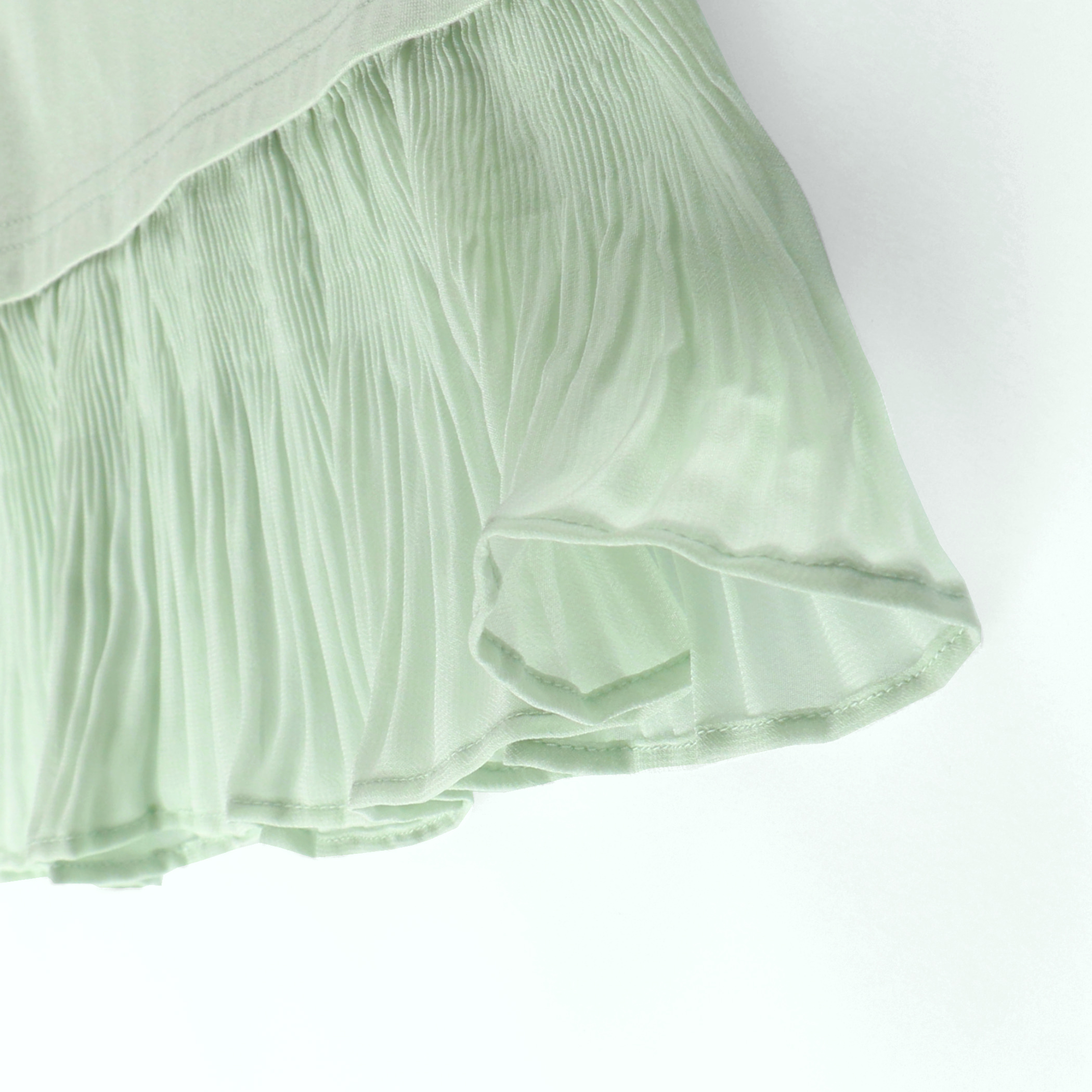 ライトグリーン