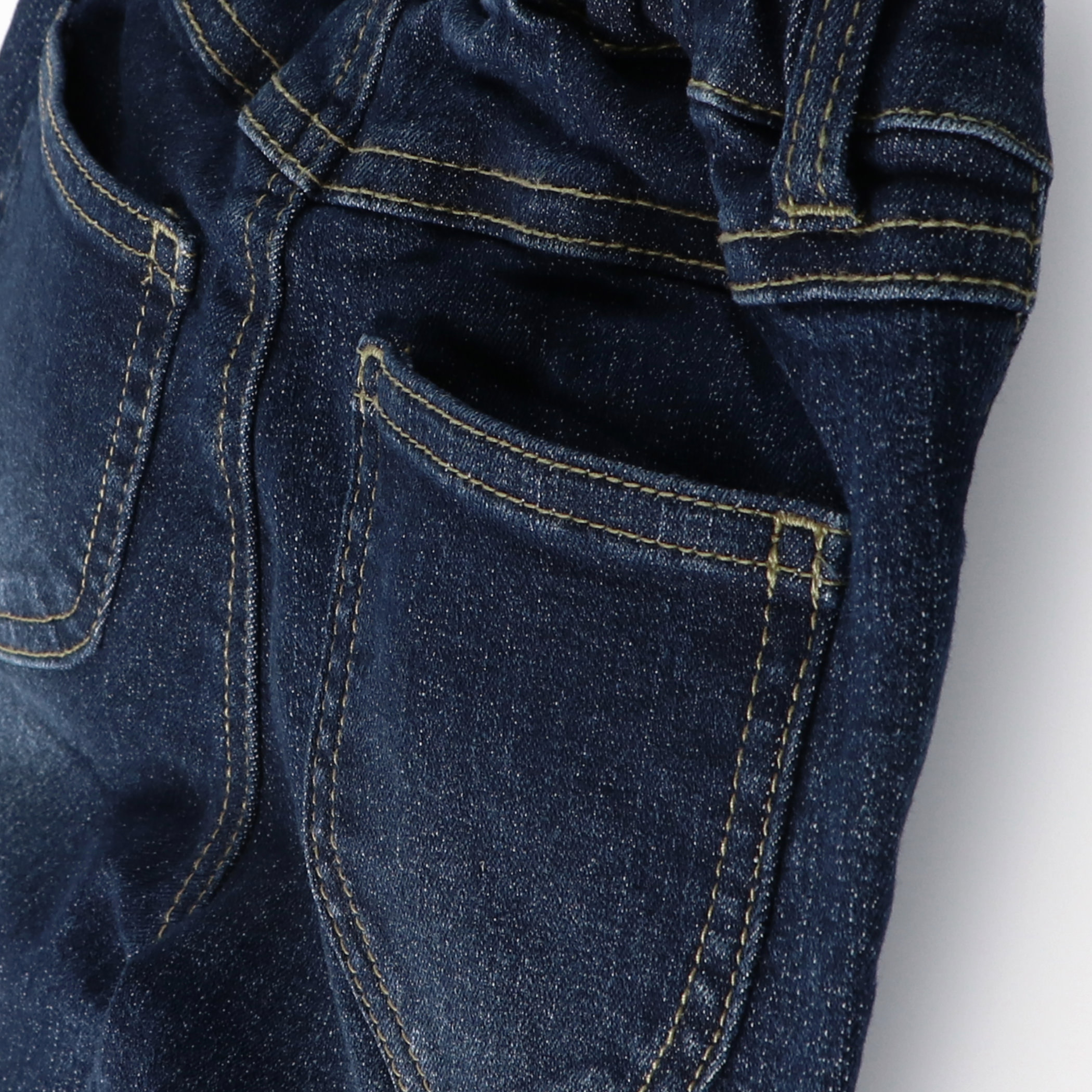 ネイビーブルー