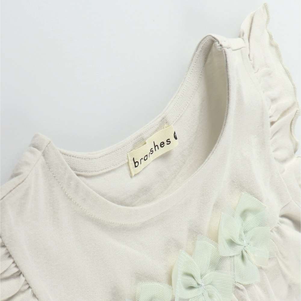 ライトベージュ