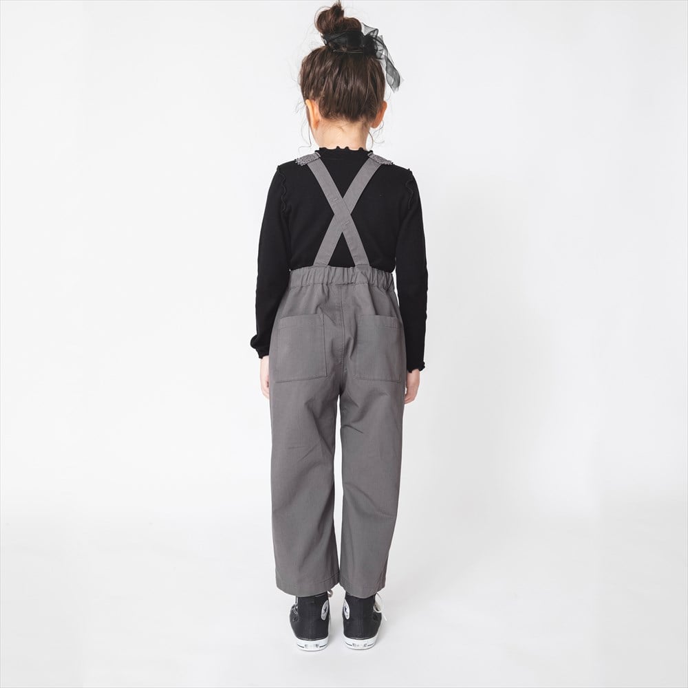 チャコールグレー