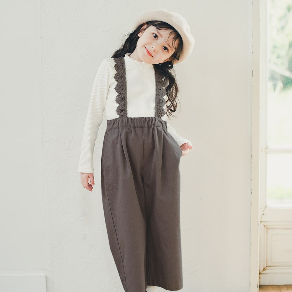 チャコールグレー