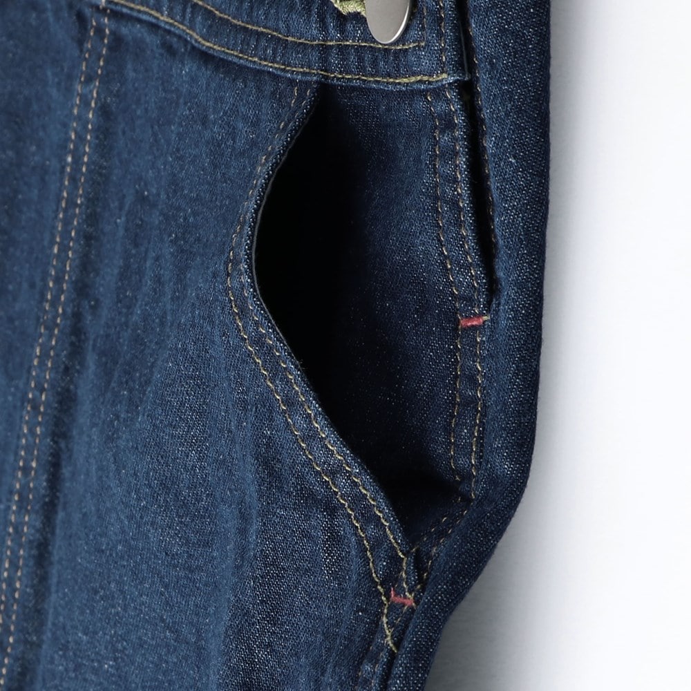 ネイビーブルー