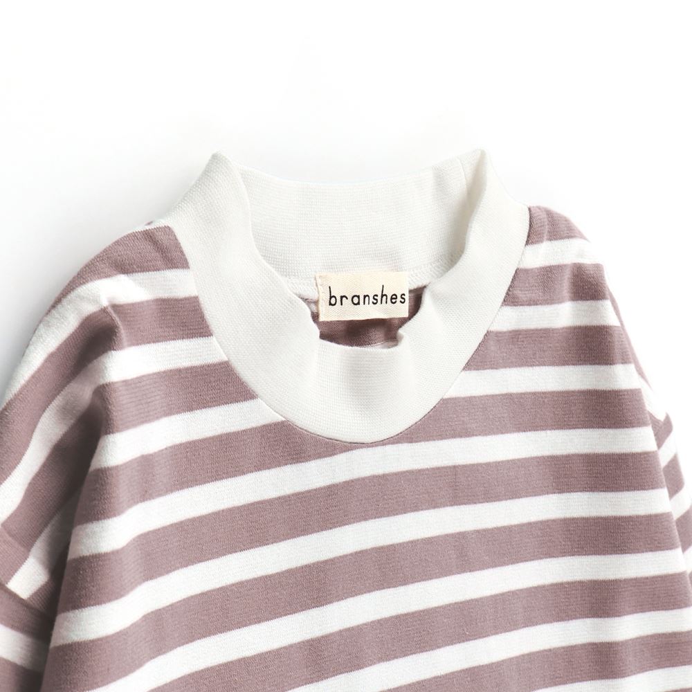 ピンクベージュ