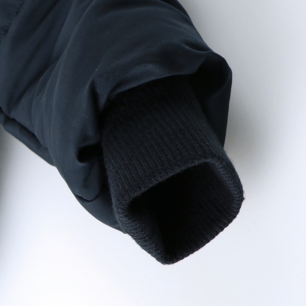 ネイビーブルー