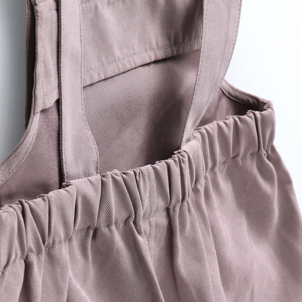 ピンクベージュ