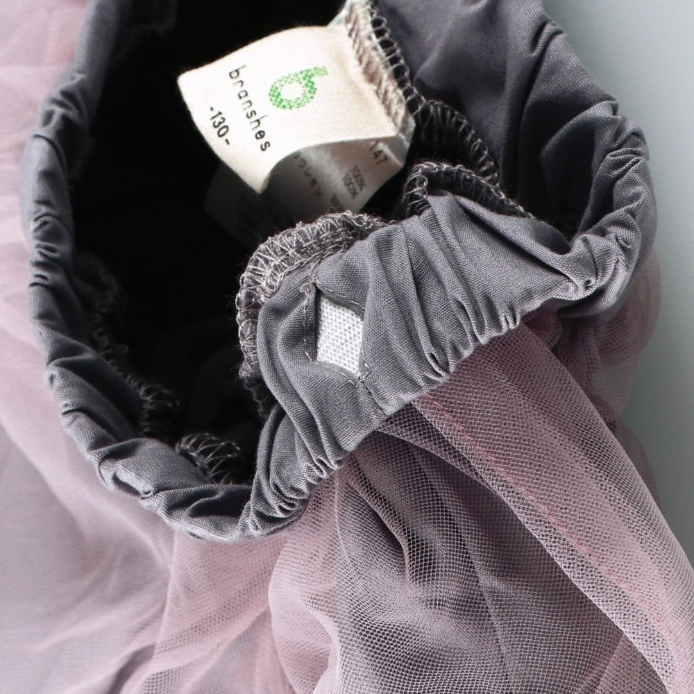 ピンクベージュ