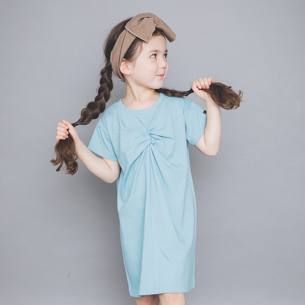 ライトグリーン