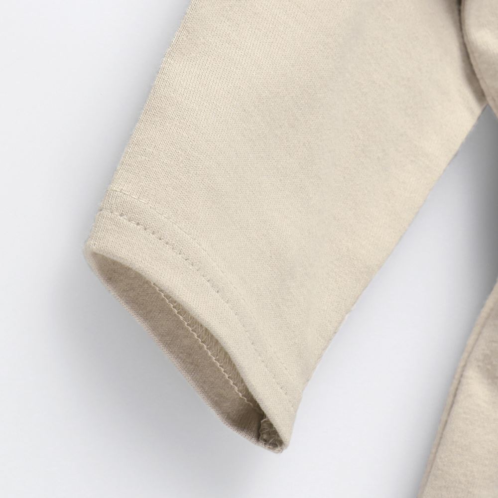 ライトベージュ