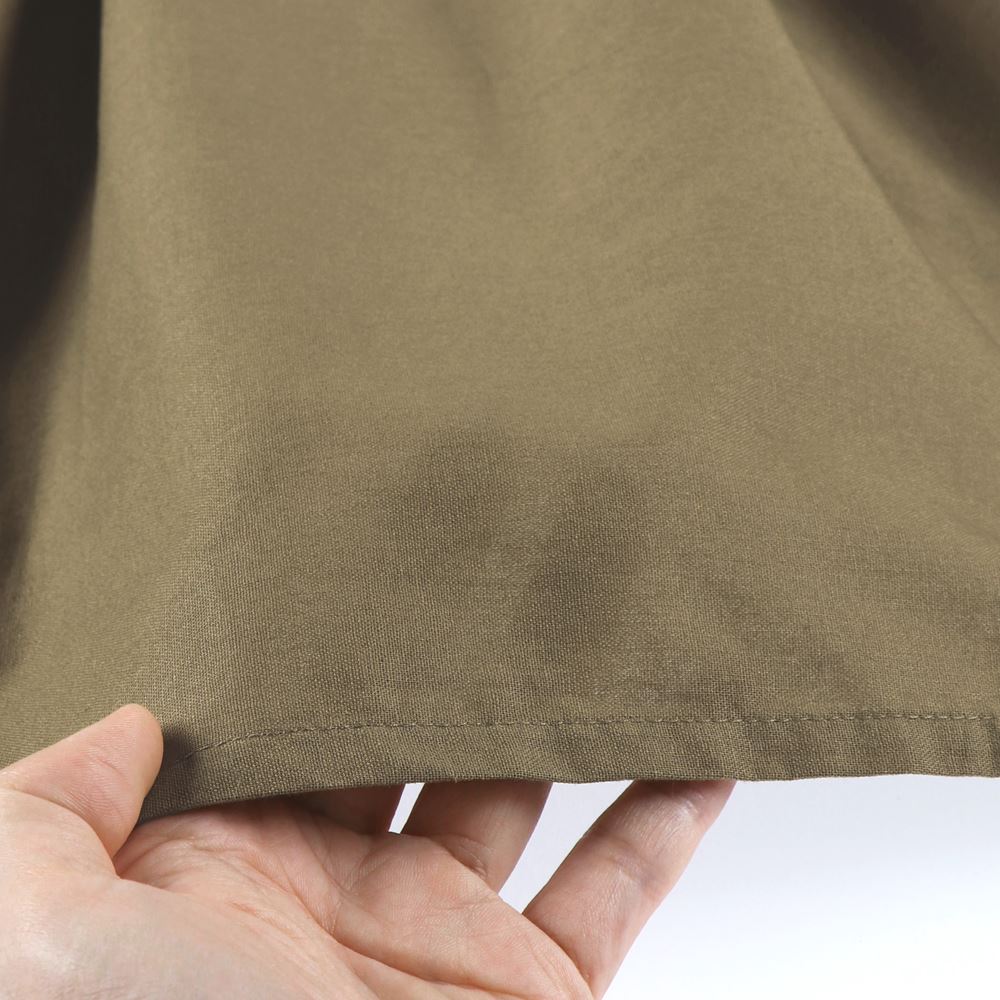 チャコールグレー