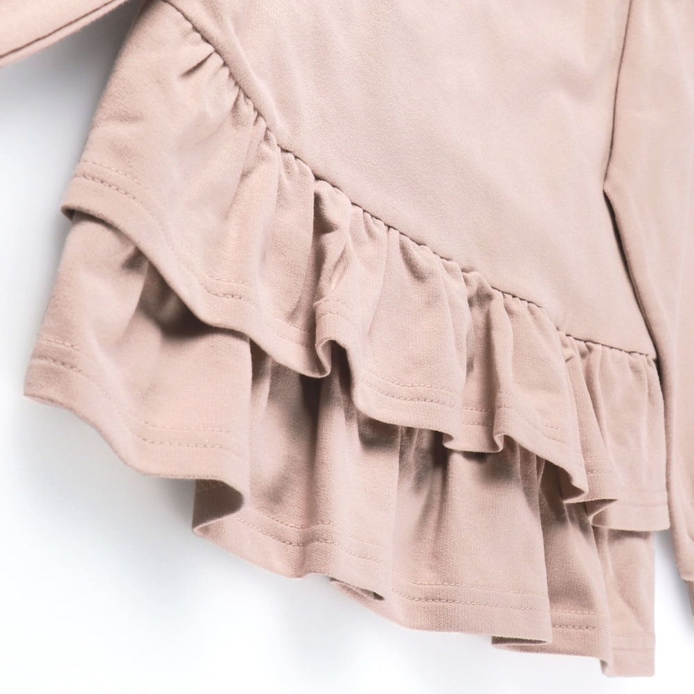 ピンクベージュ