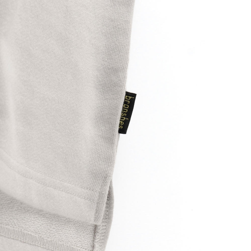 ライトベージュ