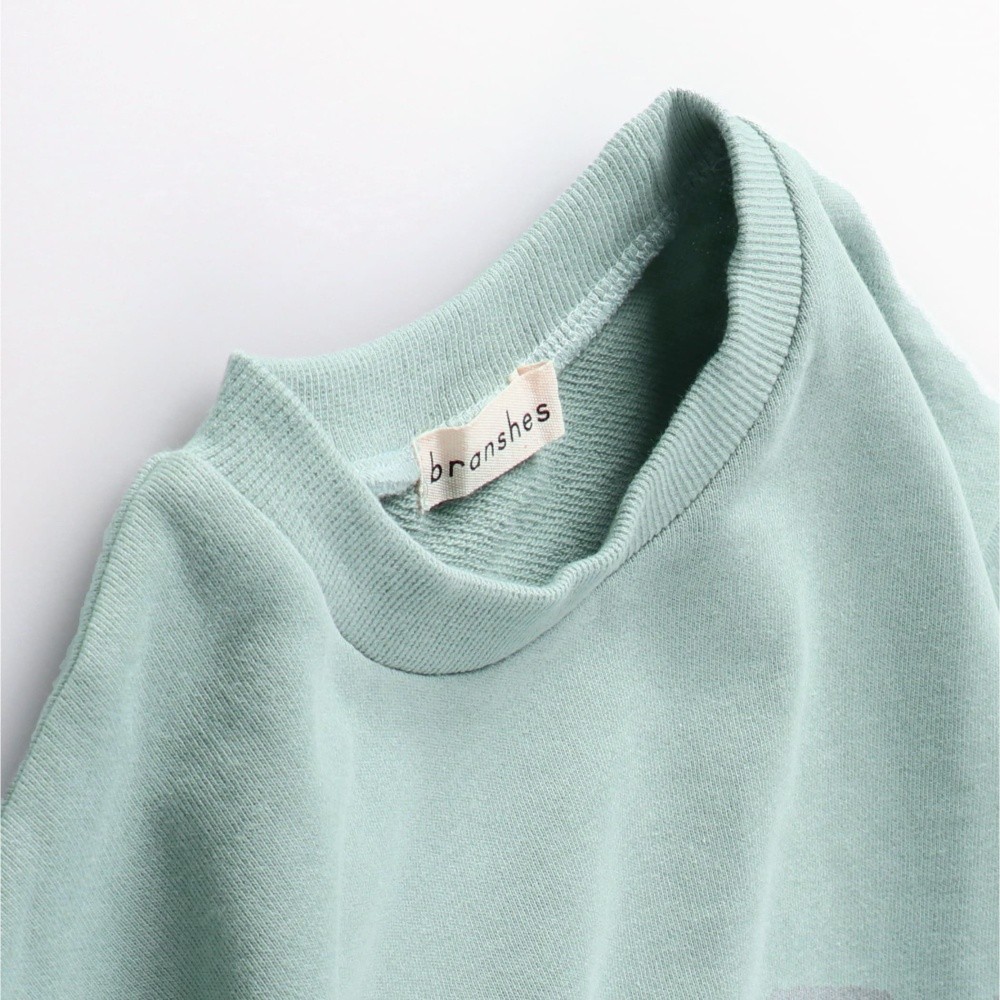 ライトグリーン