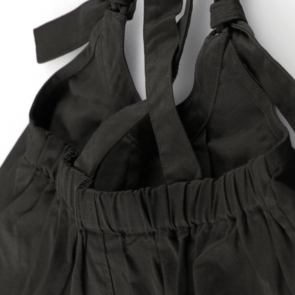 チャコールグレー