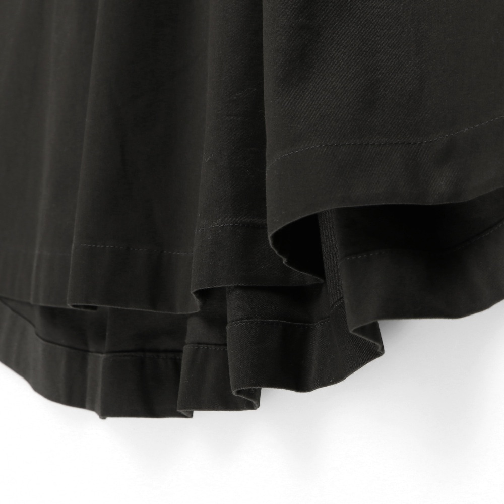 チャコールグレー