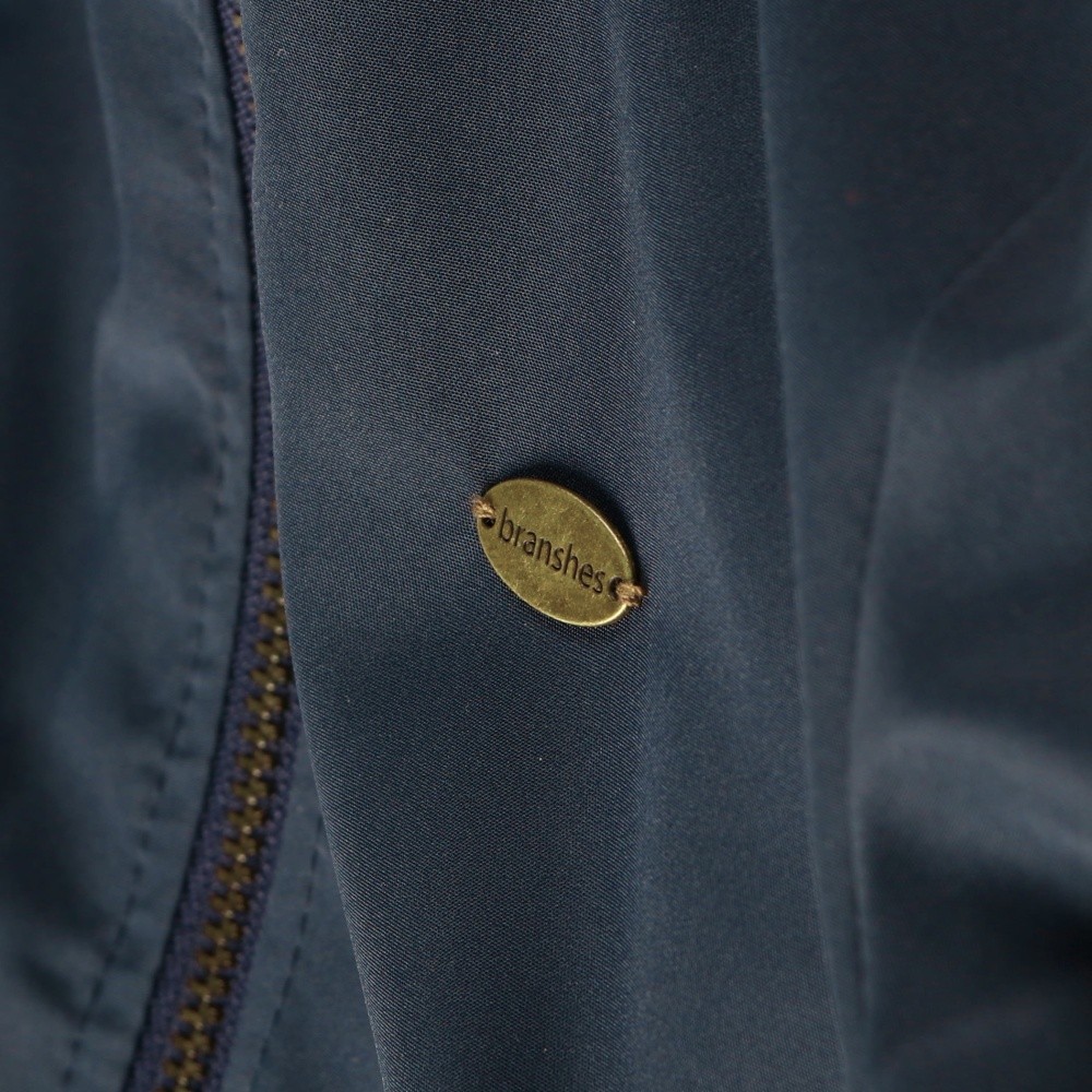 ネイビーブルー