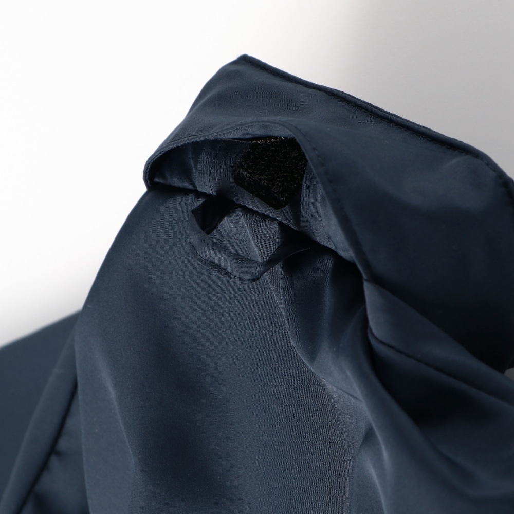 ネイビーブルー