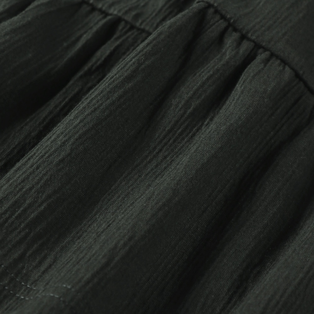 チャコールグレー