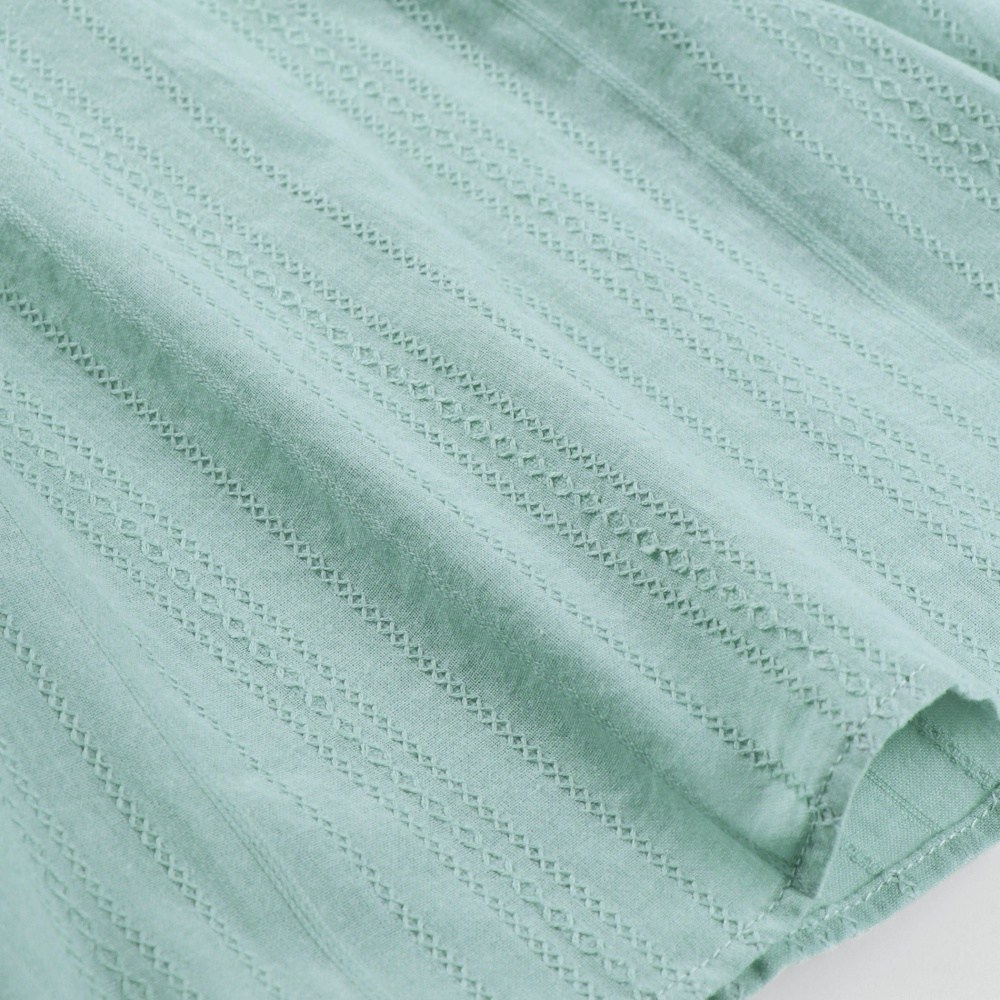 ライトグリーン