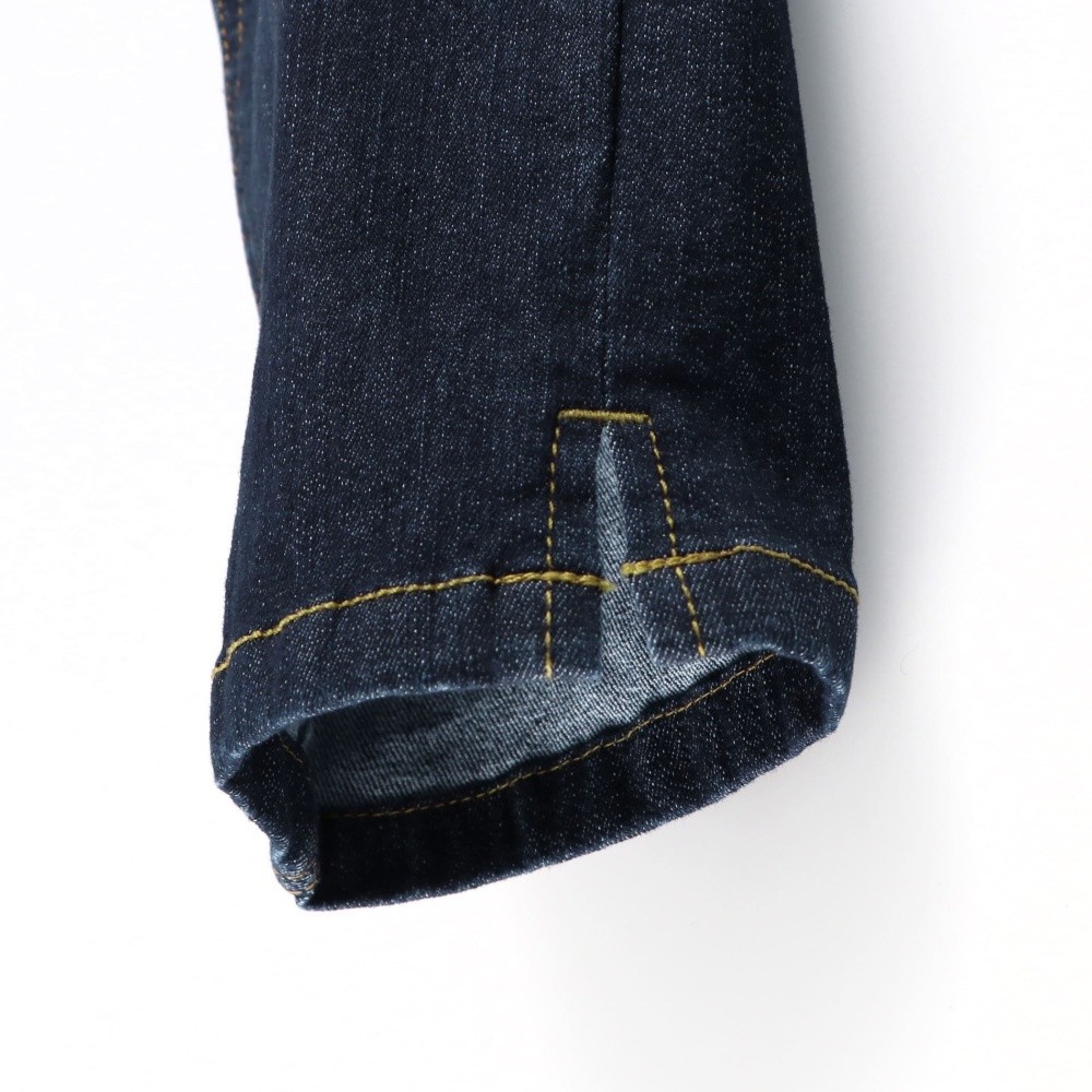 ネイビーブルー