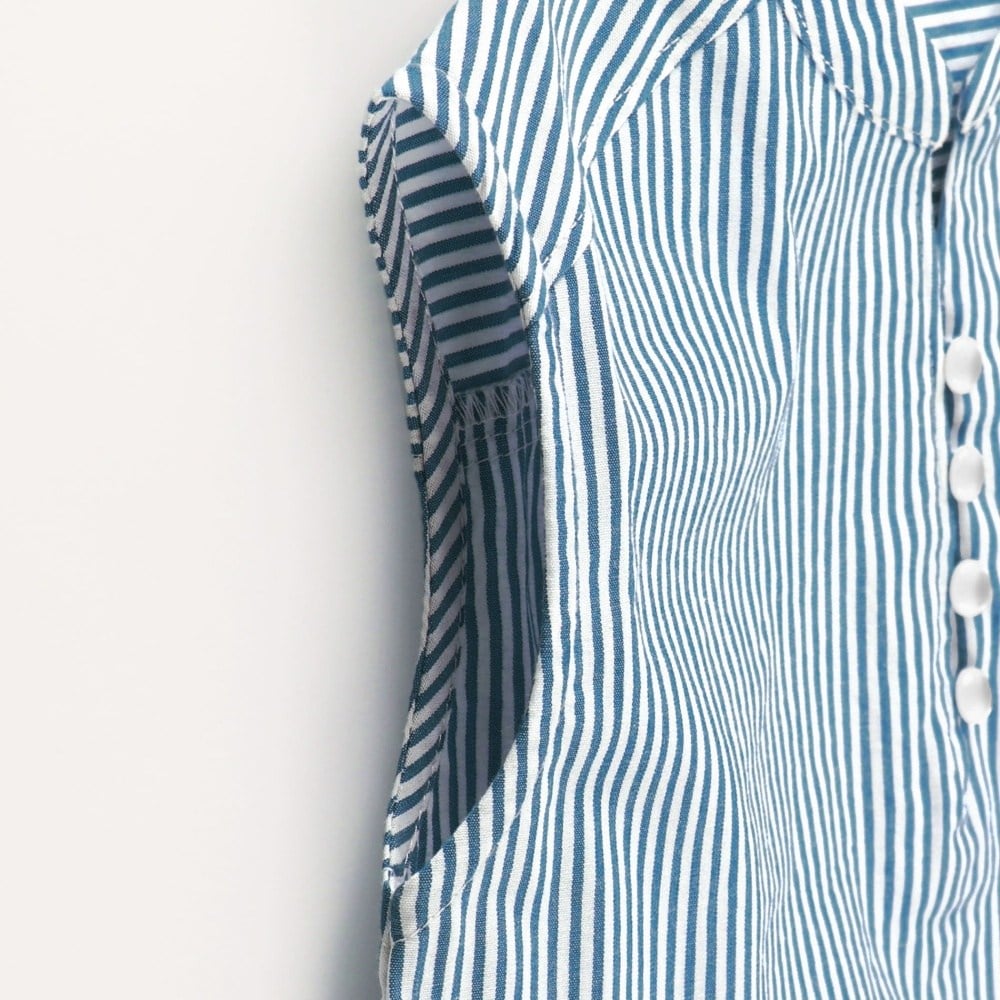 ネイビーブルー